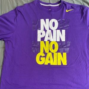 Mens Nike Dri-Fit Shirt - Size XXL